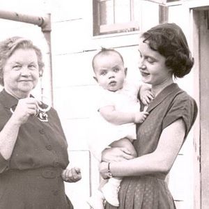 Meet your Posher, Deborah